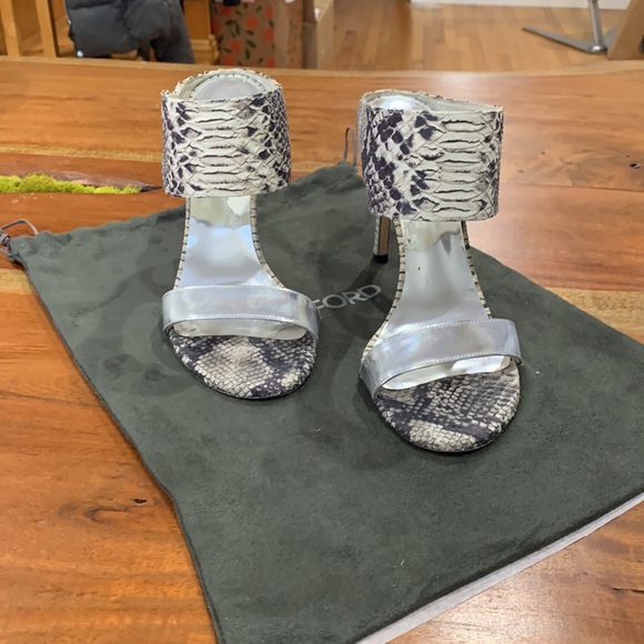 Stuart Weitzman Python 🐍 My Slide Heels silver snakeskin metallic strap 8.5 - Picture 10 of 11